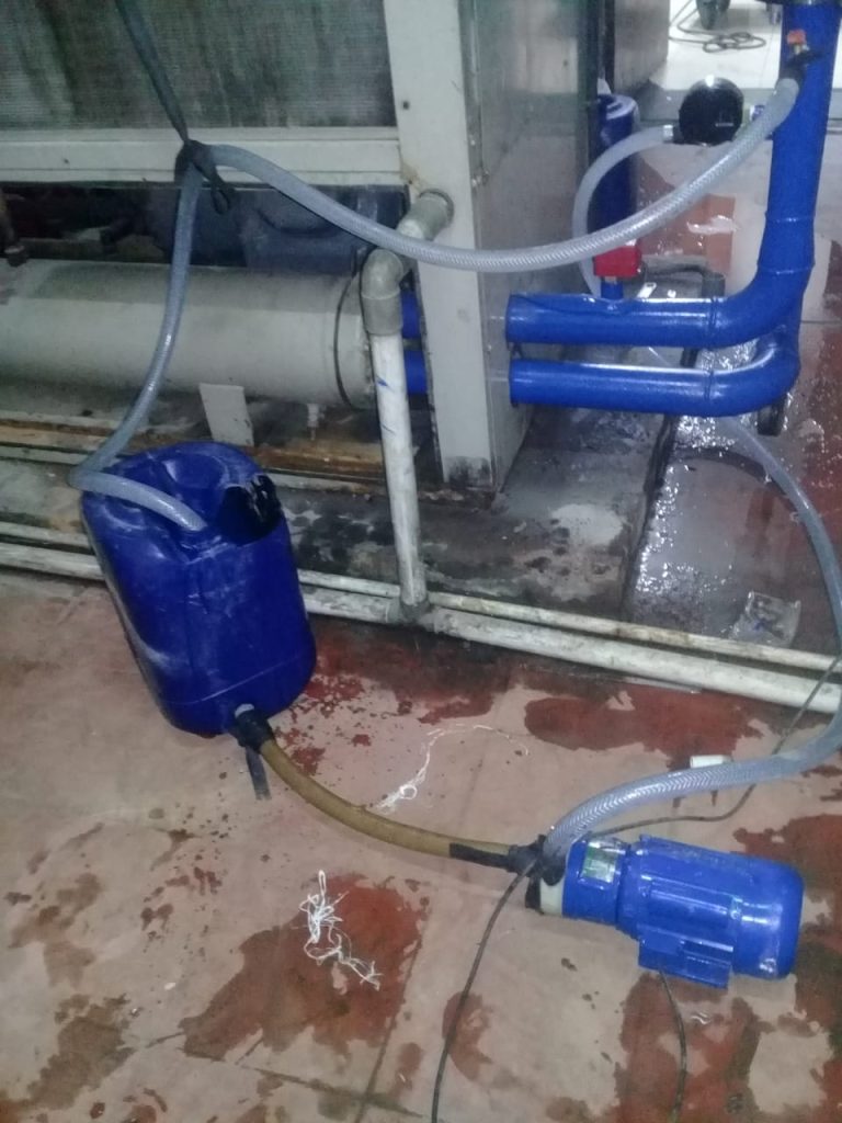 Jasa Perawatan Descaling water cooled chiller